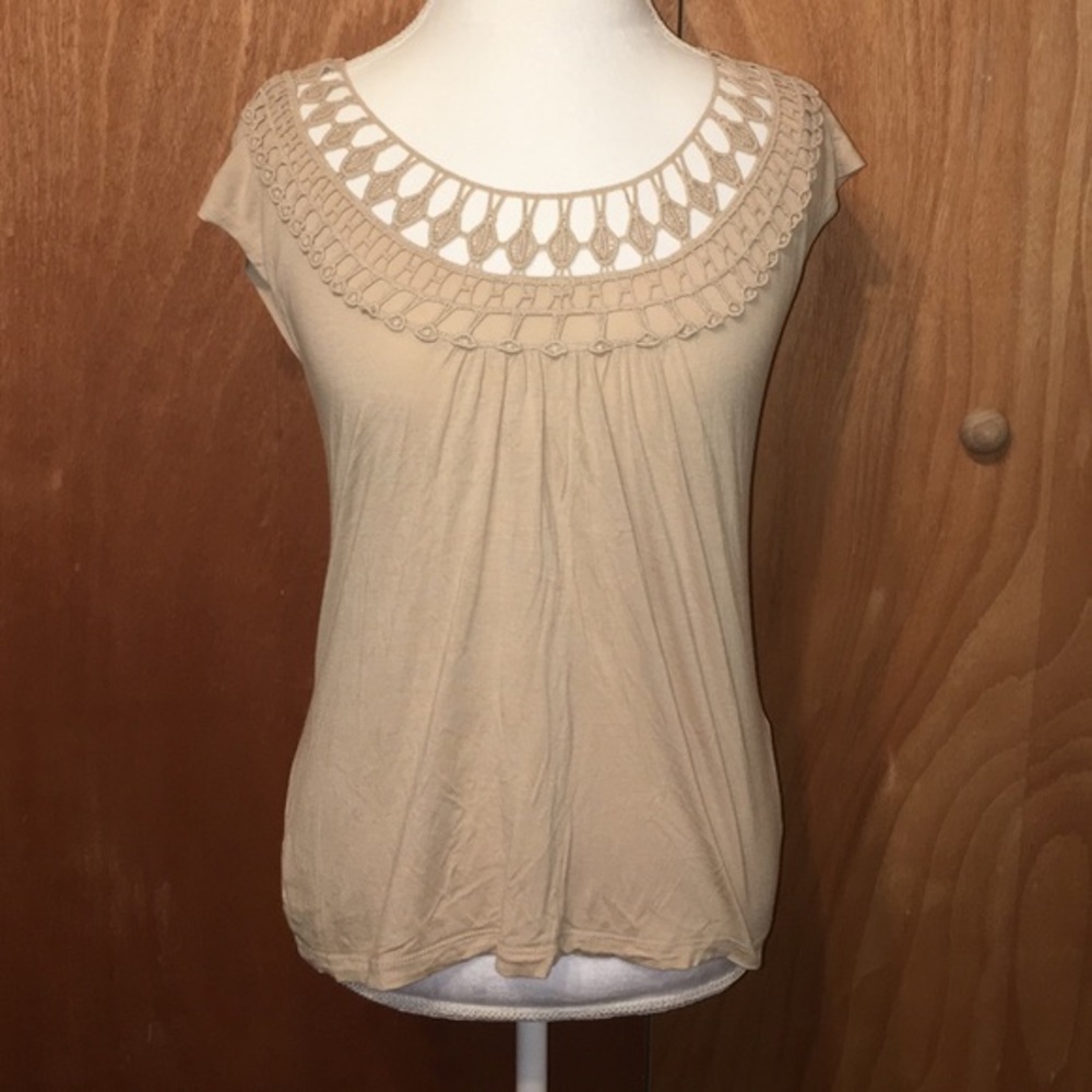 New York and Company short sleeve
